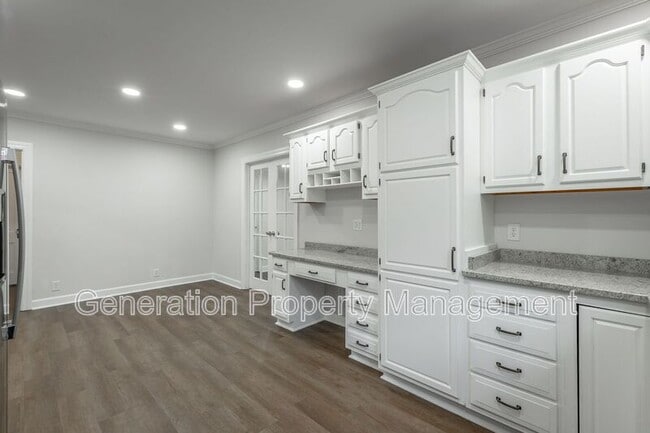 Building Photo - 103 Delray Ave