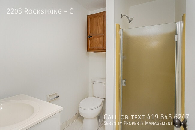 Building Photo - 2208 Rockspring-C
