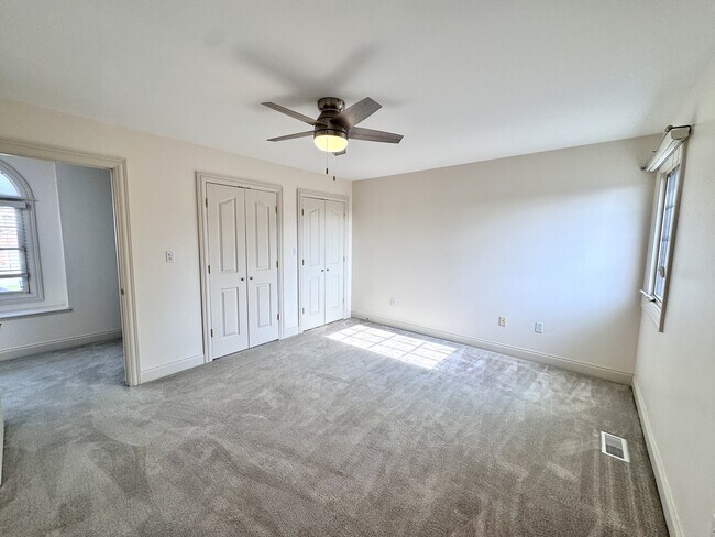 Building Photo - 88 St Annes Ct