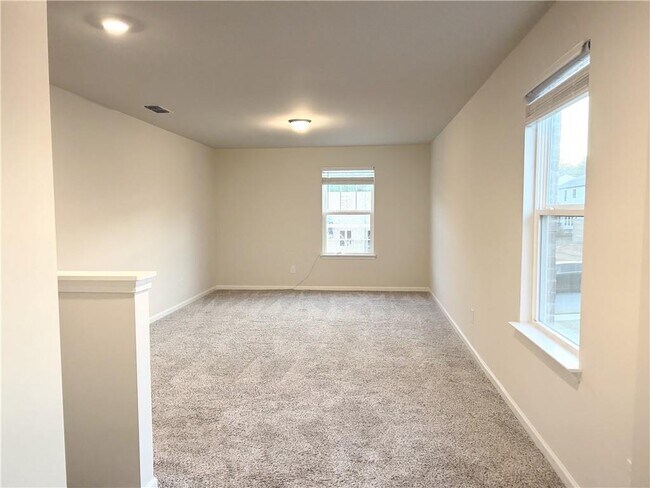 Building Photo - 6901 Durham Ln