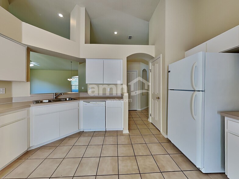 Building Photo - 11803 Easthampton Dr