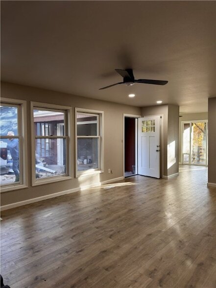 Building Photo - 9 Brighstone Ln