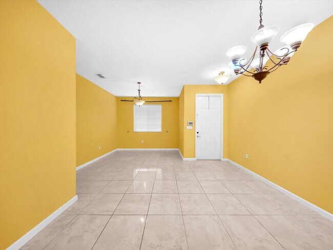 Building Photo - 21223 NW 14th Pl