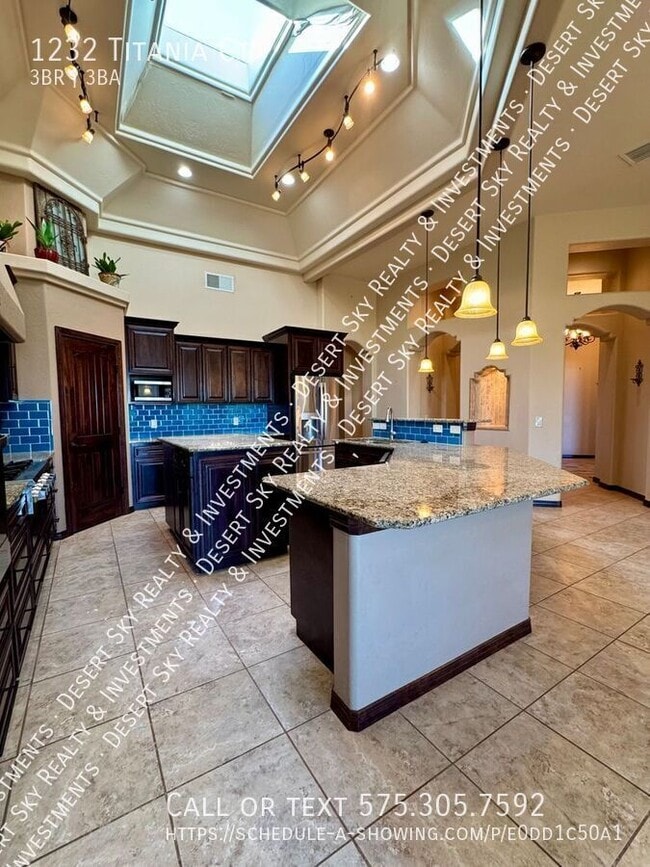 Building Photo - 1232 Titania Ct