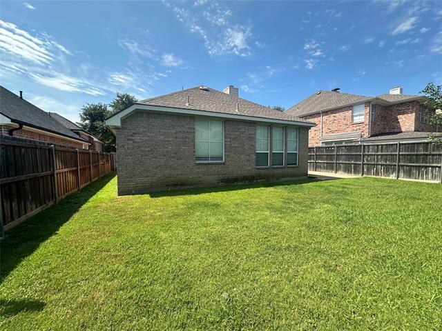 Building Photo - 2450 Streamside Ct