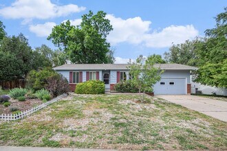 Building Photo - Updated 4-Bedroom Home in Village East – Available Now!