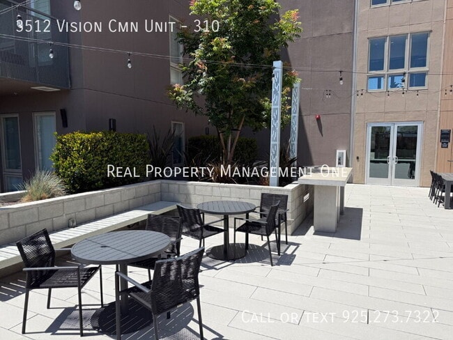 Building Photo - 3512 Vision Cmn