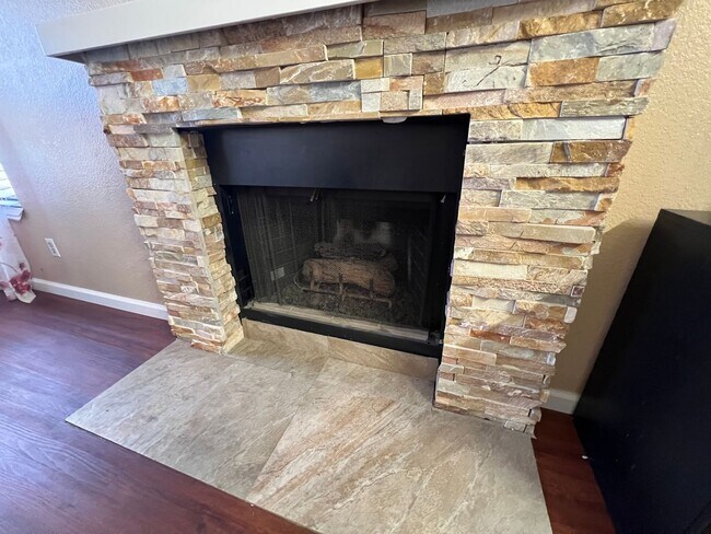 Building Photo - 4BD/3BA HOME IN SPRING VALLEY W/ SOLAR, POOL & SPA!