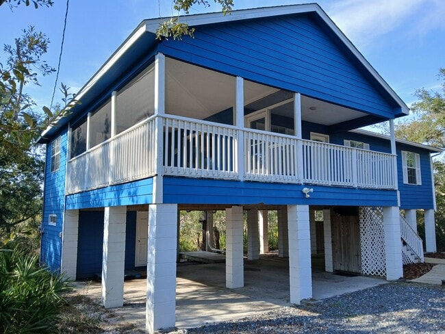 Building Photo - Charming Coastal Rental at Bald Point FL