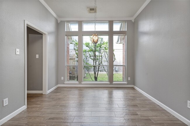 Building Photo - 5112 Carefree Dr