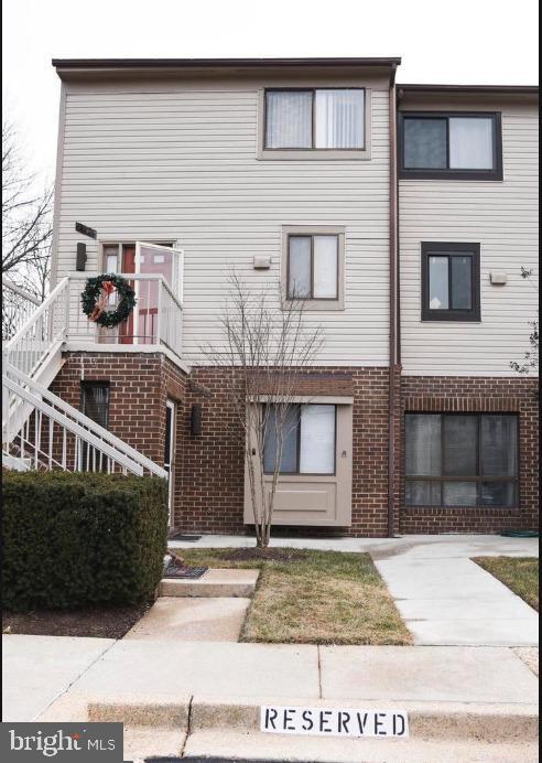 Building Photo - 3169 Hawthorne Dr NE