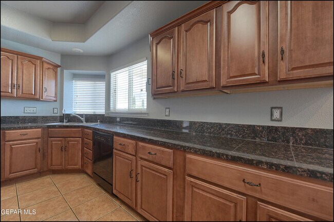 Building Photo - 6300 Franklin Vista Dr