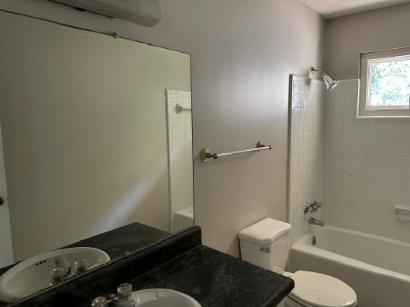 Building Photo - 3814 Cherwood Ln