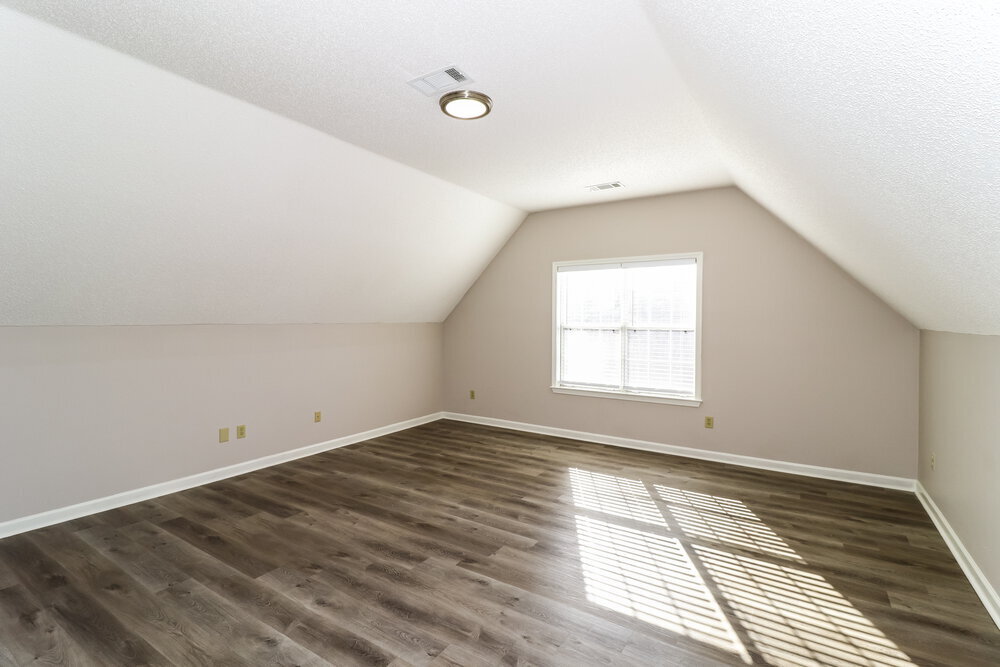 Building Photo - 8262 Red Creek Dr