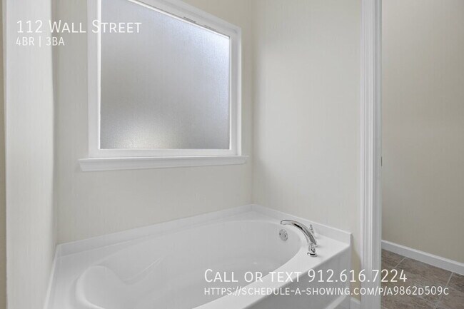 Building Photo - 112 Wall St