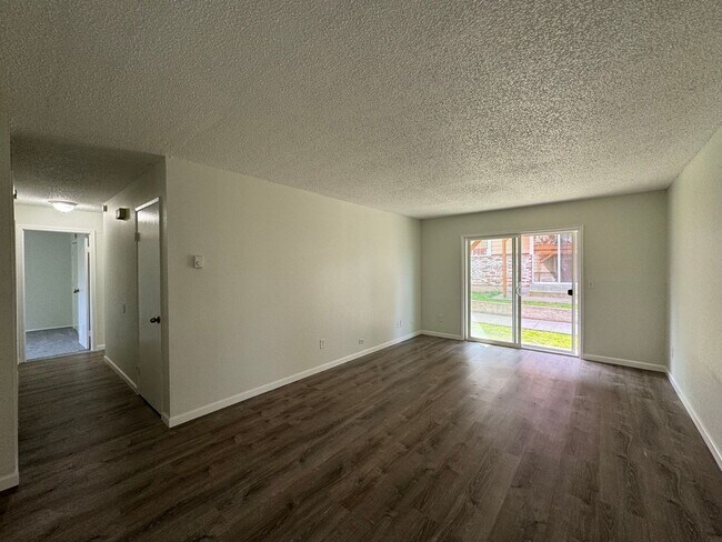 Interior Photo - Shannon