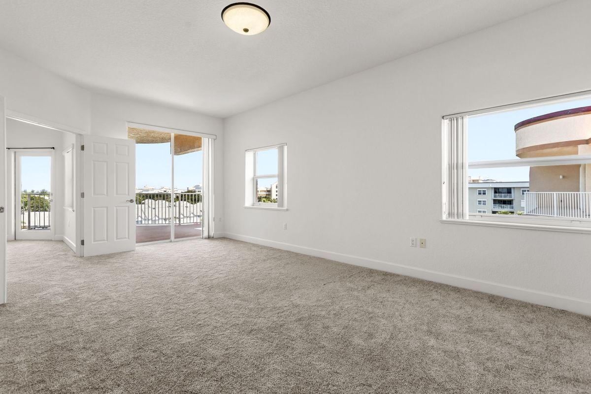 Building Photo - 807 Mystic Dr