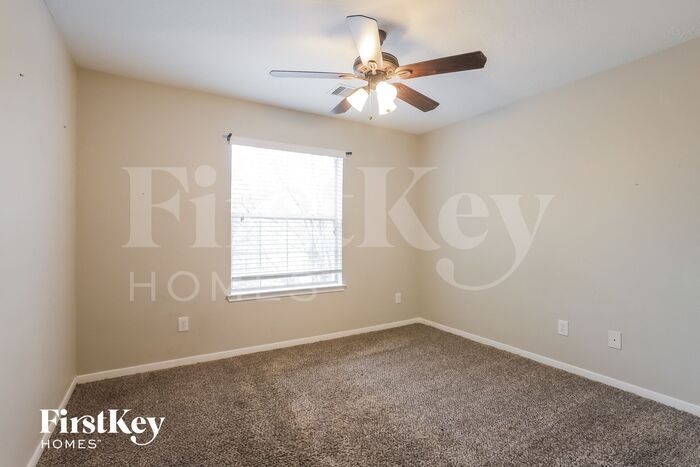 Building Photo - 2544 Pelican Dr