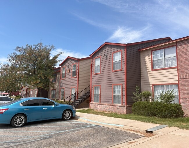 Building Photo - 1200 E Broadway St