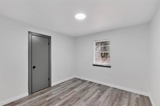 Building Photo - 5908 Emerson Dr