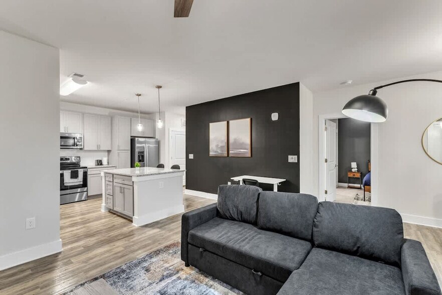 Primary Photo - 515 Pleasant Dr