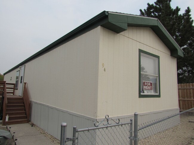 Building Photo - Affordable 3 bedroom 2 bathroom mobile home!