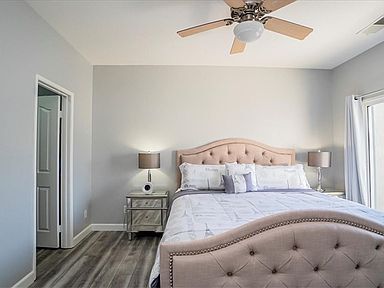Building Photo - Beautifully REMODELED CONTEMPORARY CORNER ...