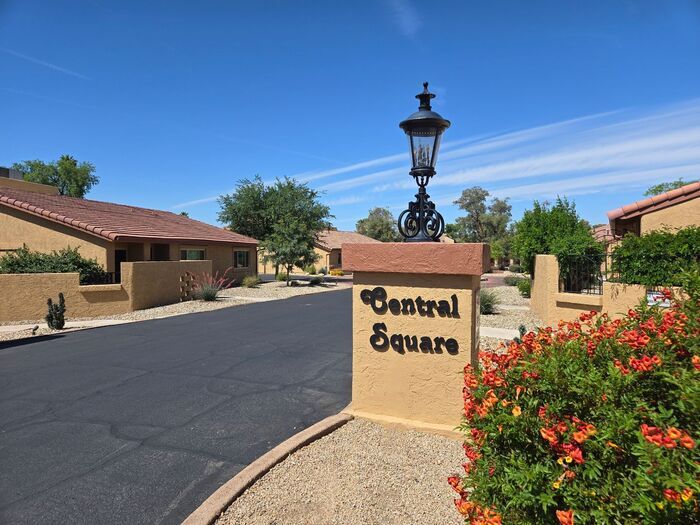 Building Photo - 8422 N Central Ave