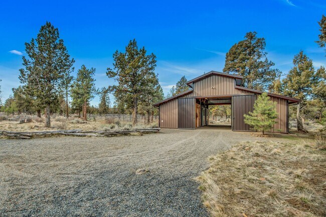 Building Photo - Rare Tumalo Retreat on 10 Acres with Barn!