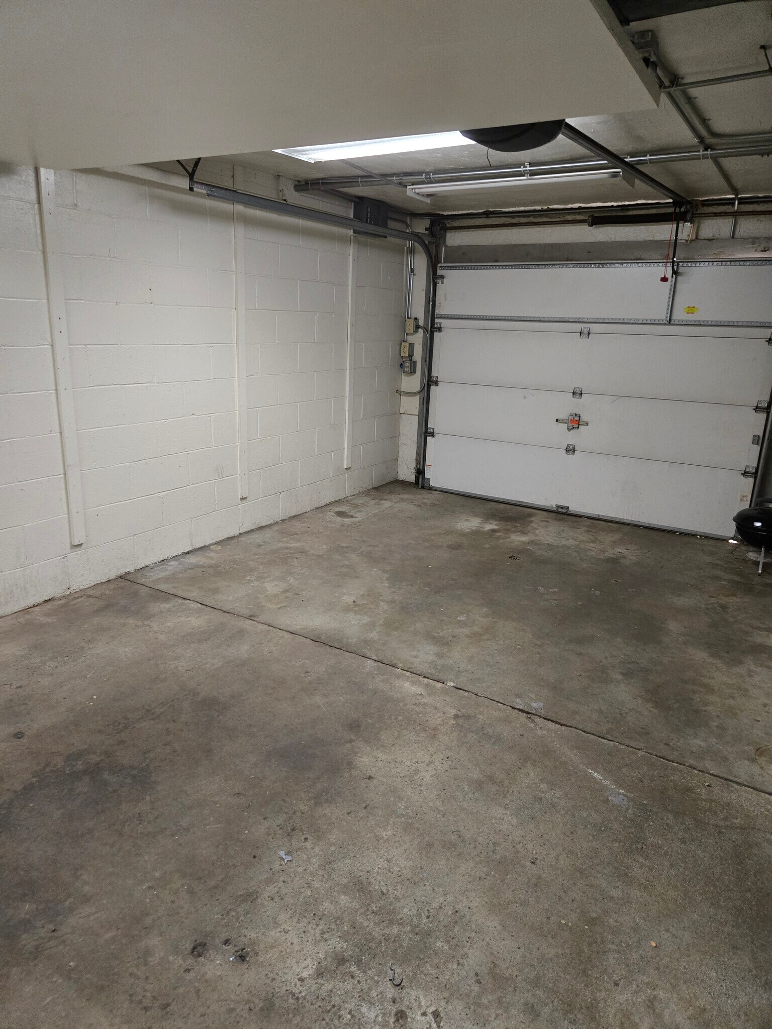 Building Photo - 1043 Broadview Blvd S