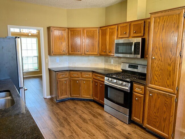 Building Photo - Modern Comfort Meets Classic Charm in This...