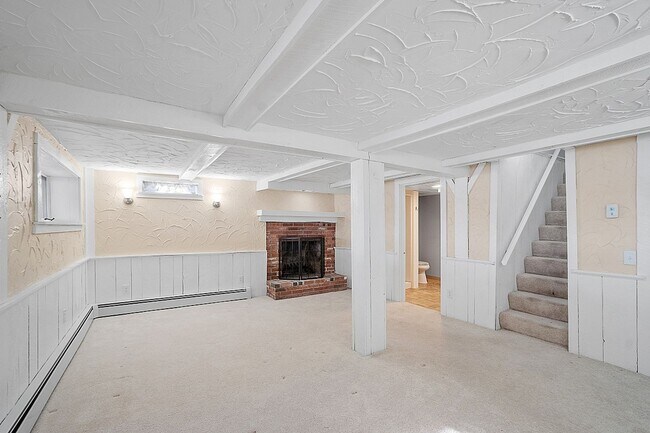 Building Photo - 52 Point Pleasant Rd