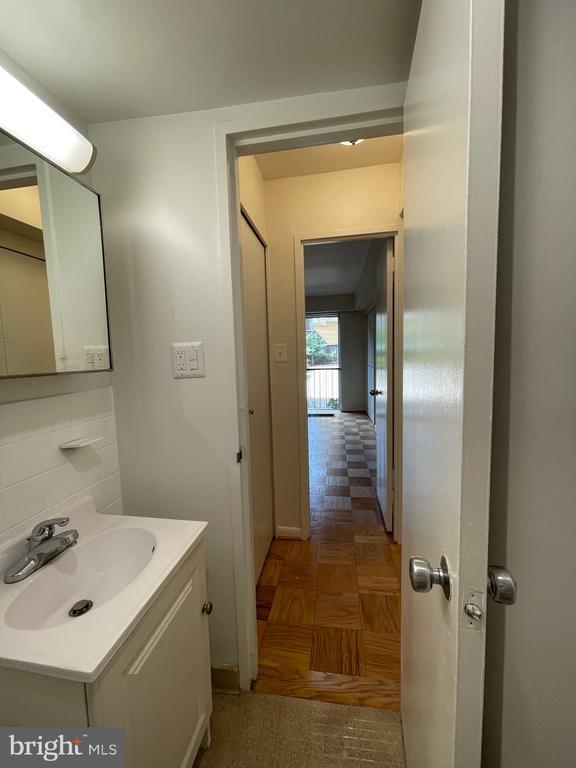 Building Photo - 520 N St SW