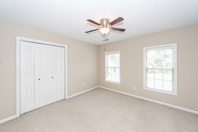 Building Photo - 107 Spalding Cir