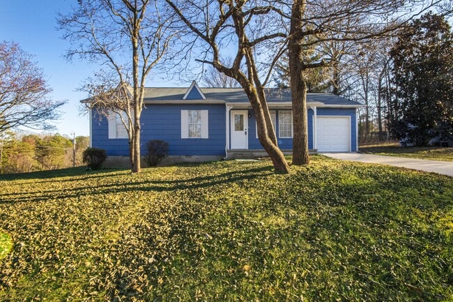 Building Photo - 6600 Woodcock Cir