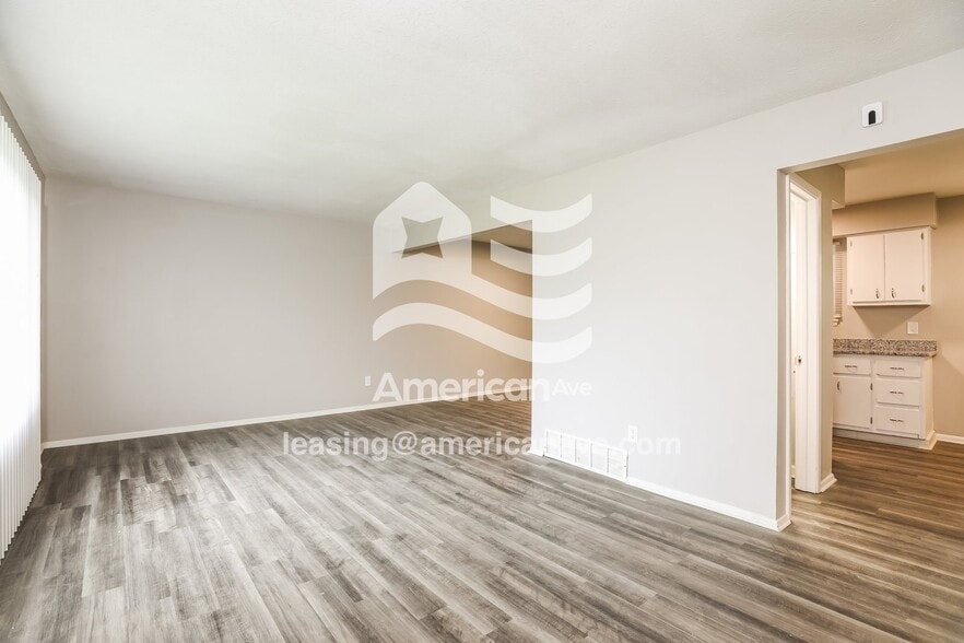 Building Photo - 3768 E 153rd St
