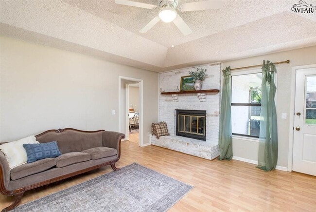 Building Photo - 4319 Crestview