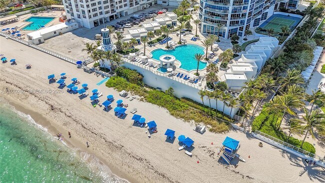Building Photo - 3101 S Ocean Dr