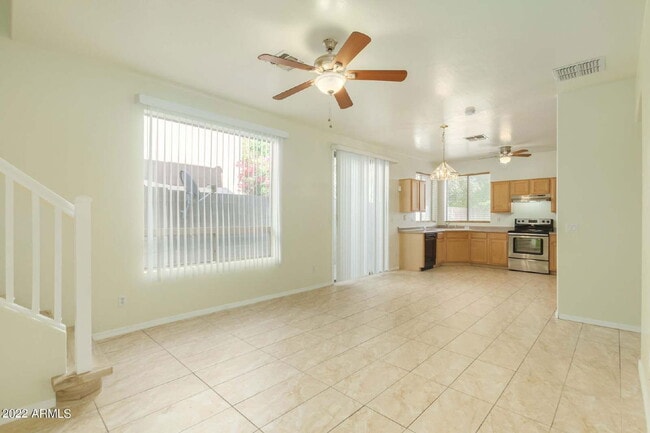 Building Photo - 11371 W Pima St