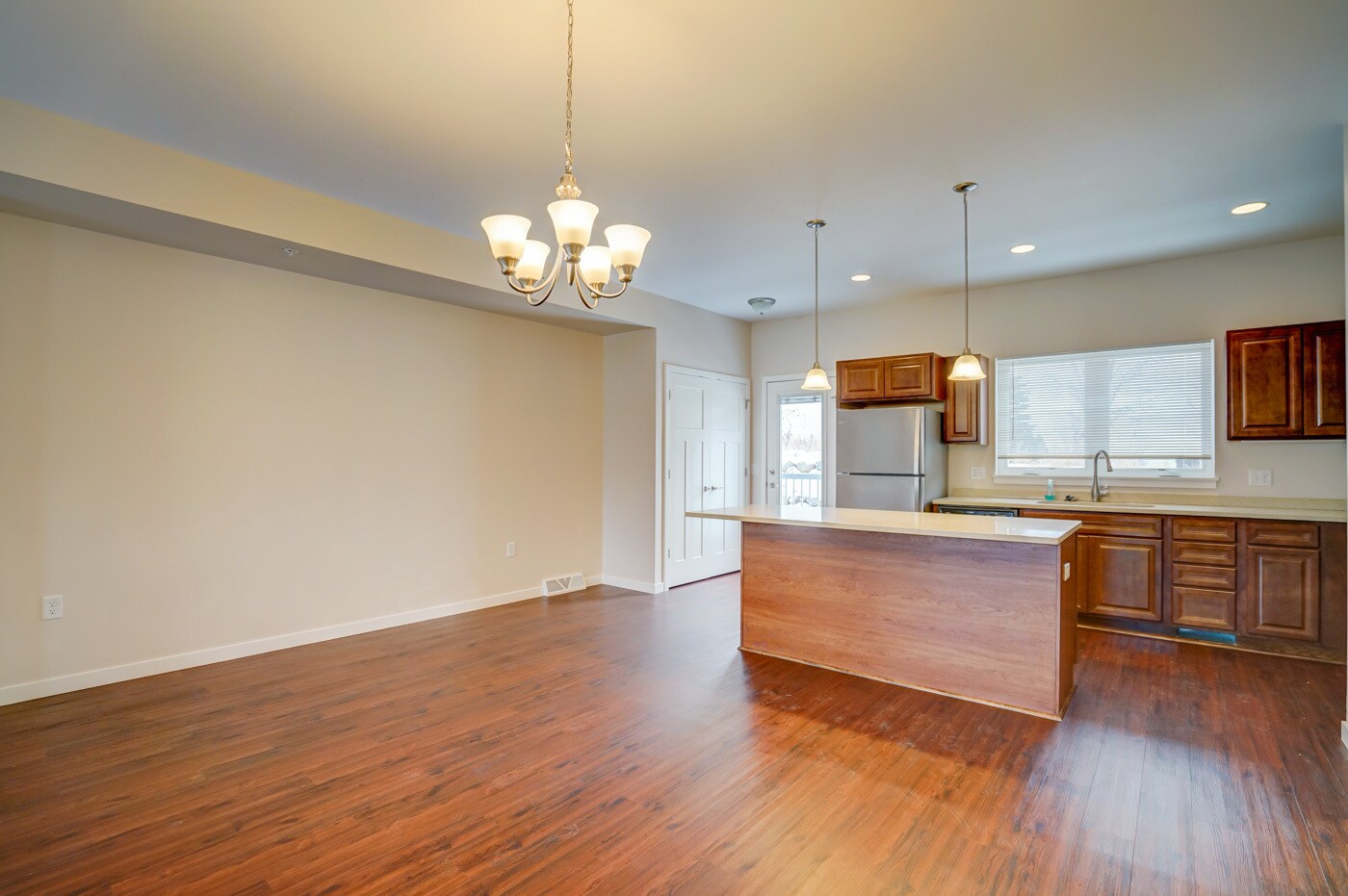 Building Photo - 4362 Eagle Ridge Ln