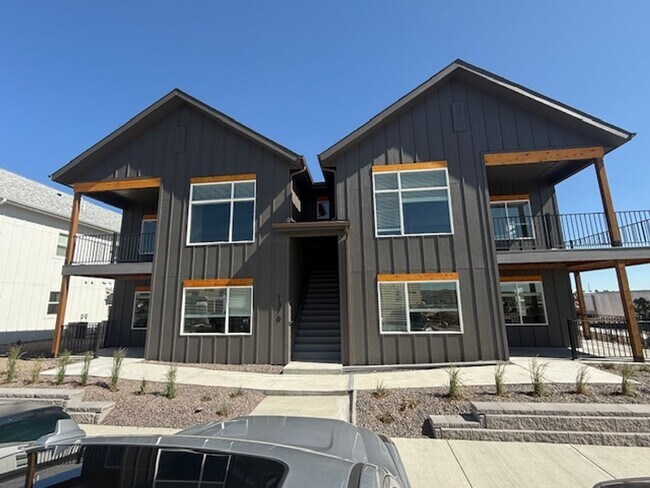 Building Photo - 1370 Howling Moon Wy