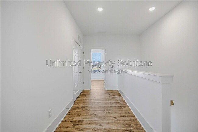 Building Photo - 501 Greenville Ave