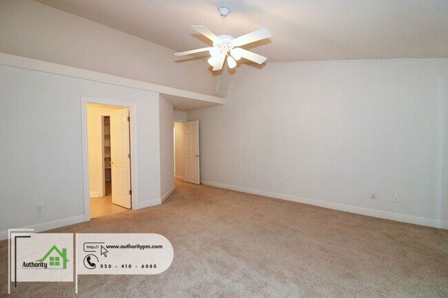 Building Photo - 3377 Heritagetown Dr