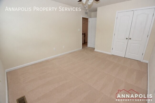 Building Photo - 1013 Red Clover Rd