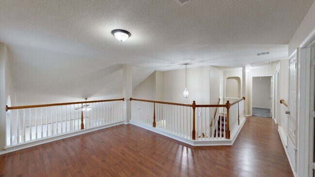 Building Photo - $2,095 FOR A GORGEOUS HOME BY FORT HOOD!
