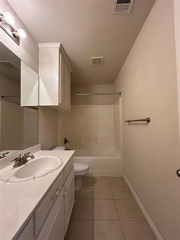 Building Photo - 1835 Woodchase Dr