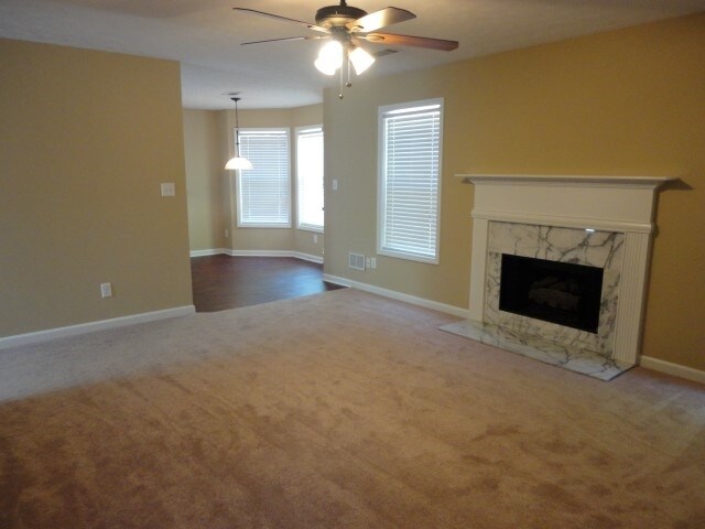 Building Photo - 3355 Brook Lea Dr