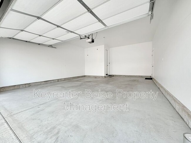 Building Photo - 12761 W Norterra Ln