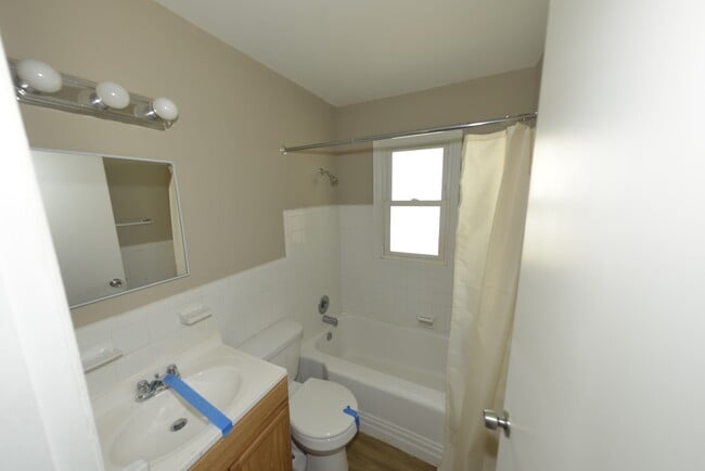 Building Photo - 1237 Kilgore Dr