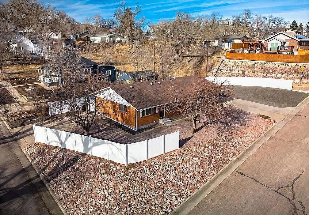Building Photo - 104 N 25th St